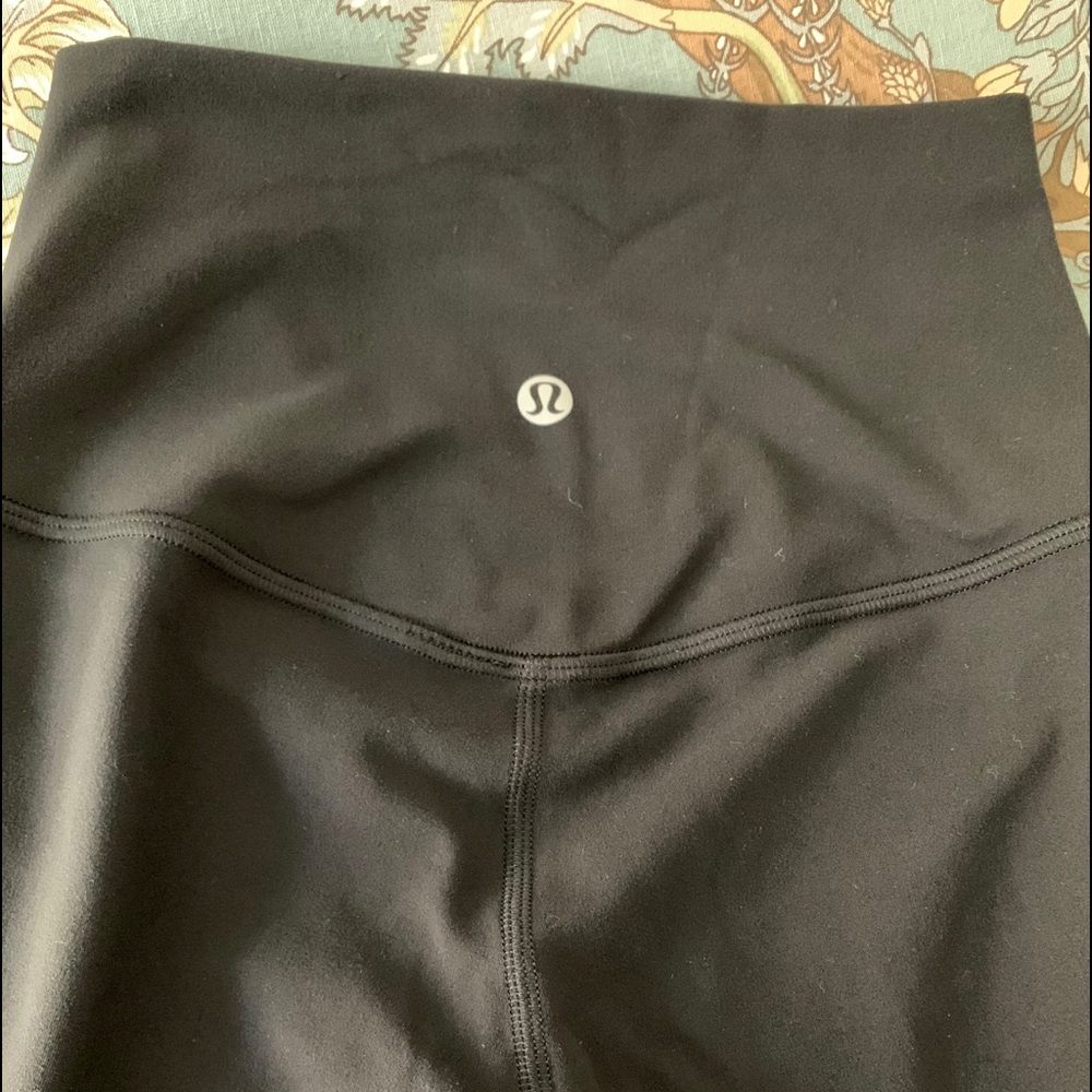 Like new Lululemon Align 28” size 2